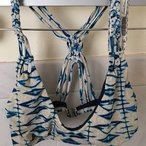 Frankie’s Bikinis top